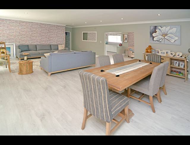 5 BEDROOM HOUSE SOLD IN WENDYWOOD